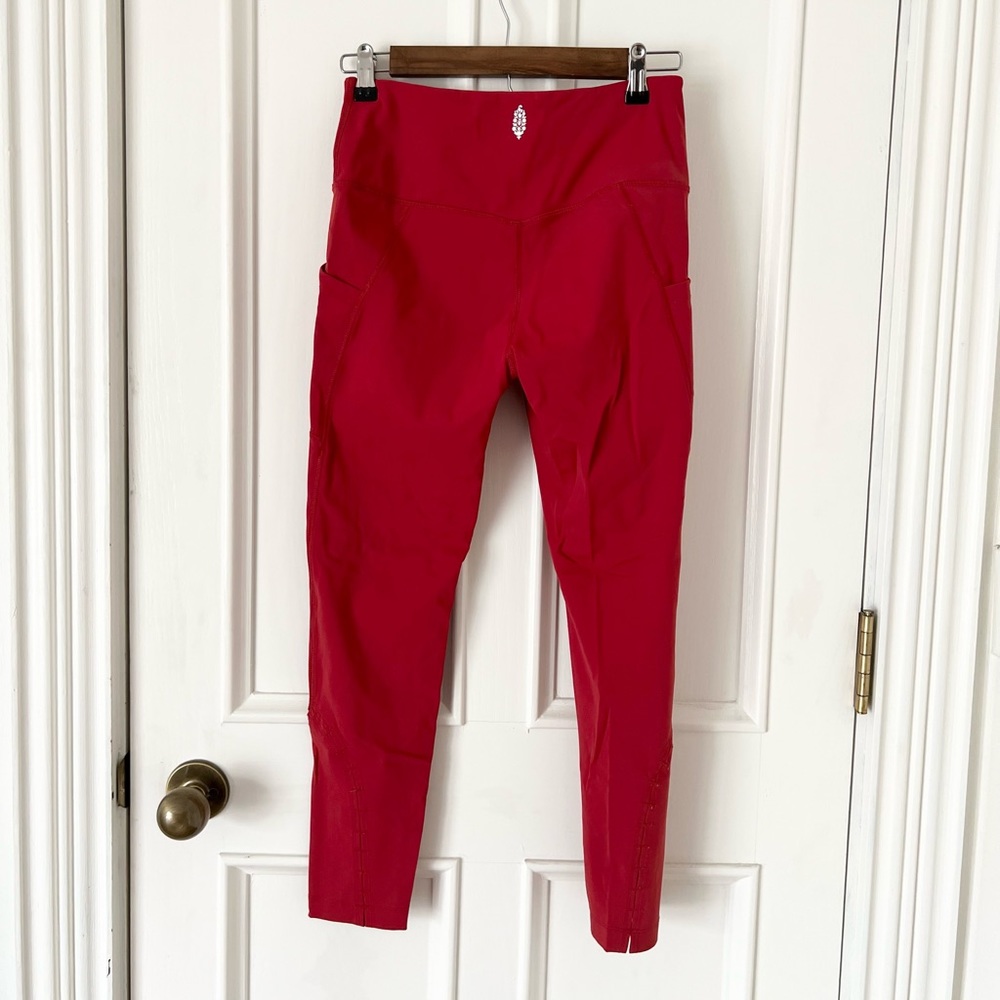 Free People Movement 7/8 leggings ❤️